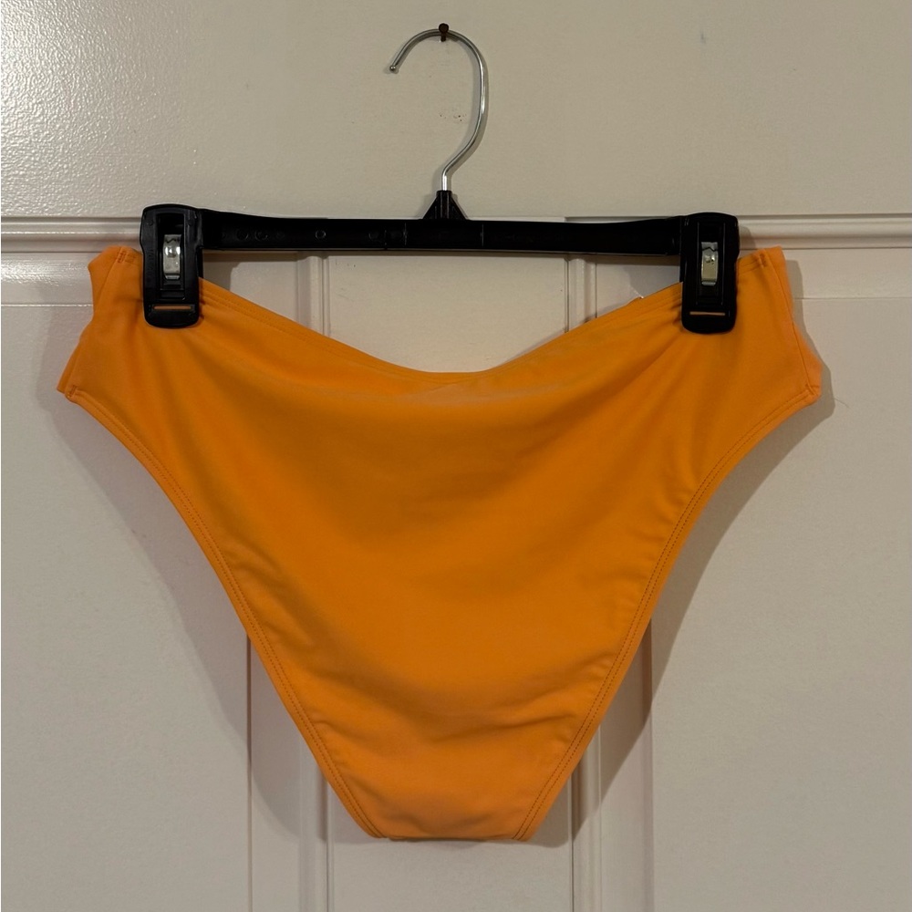 VENUS Bikini Bottom - Picture 2 of 8